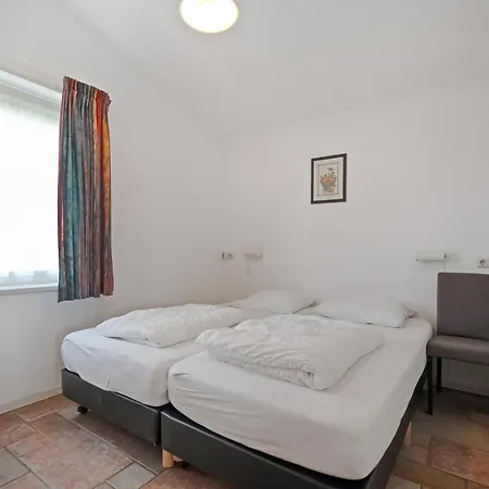 Holiday home Helmzicht In Groote Keeten