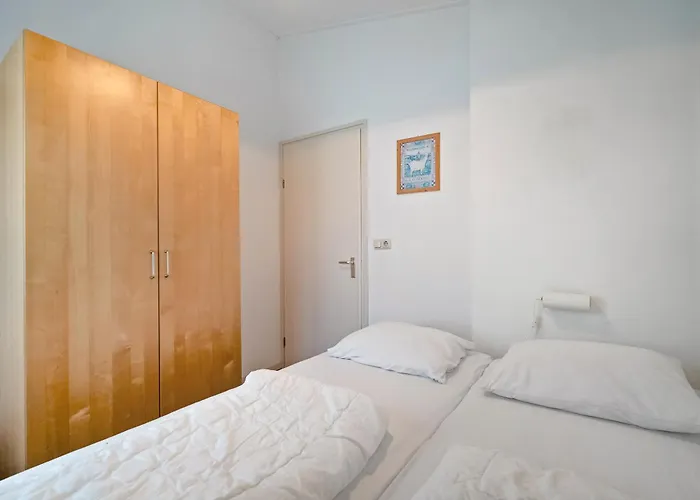 Helmzicht In Groote Keeten Holiday home Callantsoog