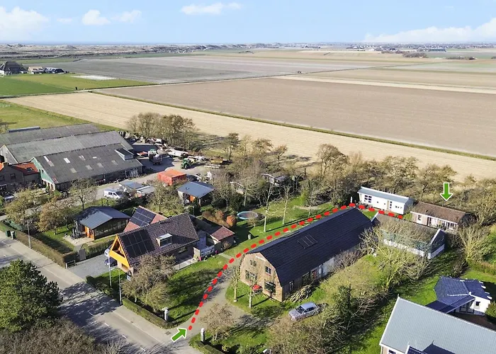 Helmzicht In Groote Keeten Holiday home *